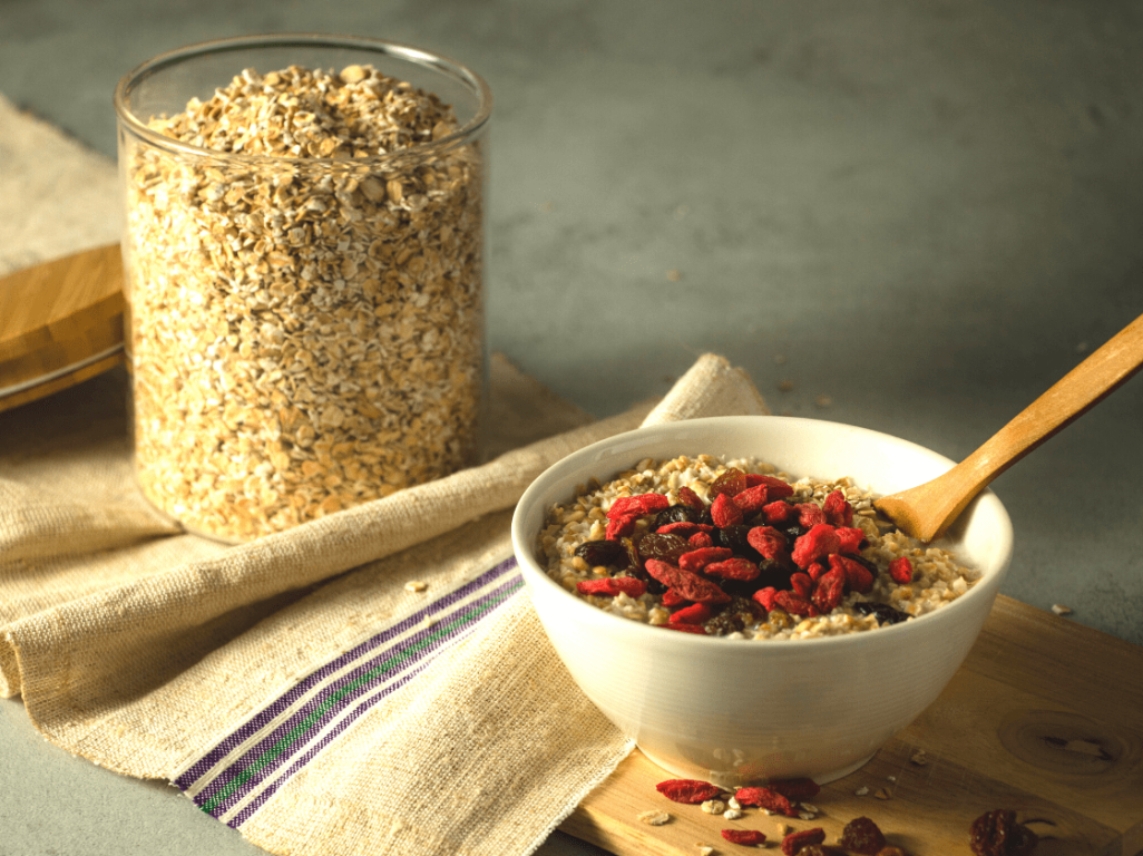 Almond butter and cinnamon slow oats