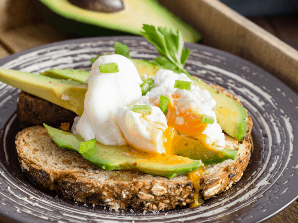 Avocado poached egg